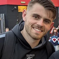 Charlie Kelman height profile photo