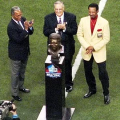 Charlie Sanders height profile photo