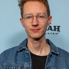 Charlie Shackleton height profile photo