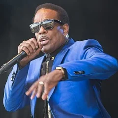 Charlie Wilson (singer) height profile photo