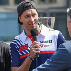 Chaz Mostert height profile photo