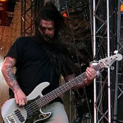 Chi Cheng (musician) height profile photo