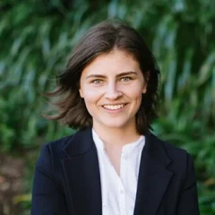 Chlöe Swarbrick height profile photo