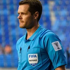Chris Beath height profile photo