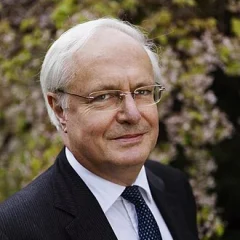 Chris Dobson height profile photo