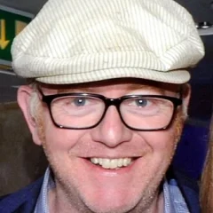 Chris Evans (presenter) height profile photo