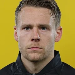 Chris Gunter height profile photo