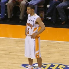 Chris Lofton height profile photo