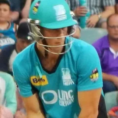 Chris Lynn height profile photo