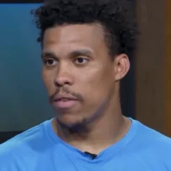 Chris Moore (American football) height profile photo