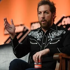 Chris Sacca height profile photo