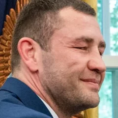 Chris van Heerden height profile photo