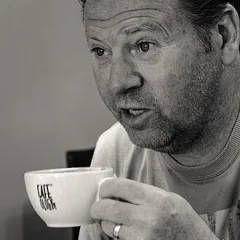 Chris Waddle height profile photo