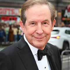 Chris Wallace height profile photo