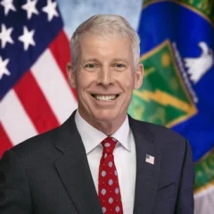 Chris Wright height profile photo