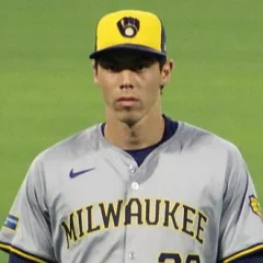 Christian Yelich height profile photo