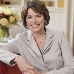 Christina Paxson height profile photo