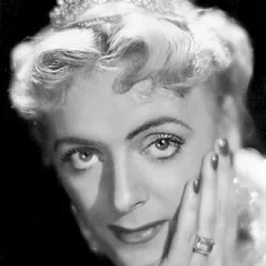 Christine Jorgensen height profile photo