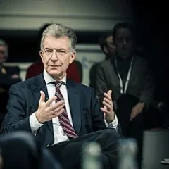 Christoph Heusgen height profile photo