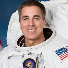 Christopher Cassidy height profile photo