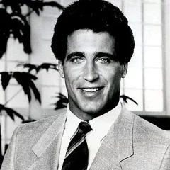 Christopher Mayer (American actor) height profile photo