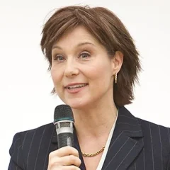 Christy Clark height profile photo