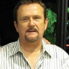Chuck Girard height profile photo