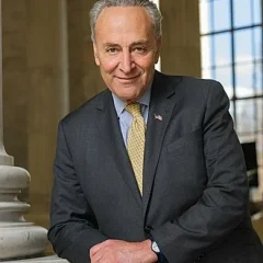 Chuck Schumer height profile photo