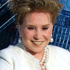 Cindy Adams height profile photo