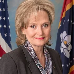 Cindy Hyde-Smith height profile photo