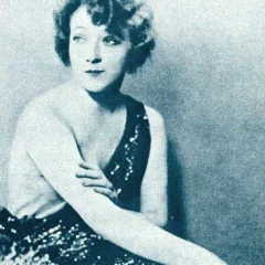 Claire Whitney height profile photo