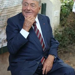Claude Lanzmann height profile photo