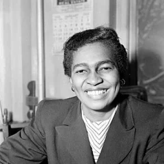 Claudia Jones height profile photo