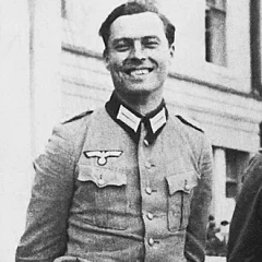 Claus von Stauffenberg height profile photo
