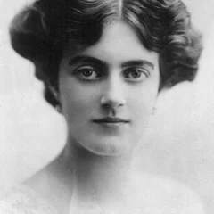 Clementine Churchill height profile photo