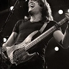 Cliff Williams height profile photo