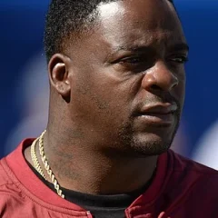 Clinton Portis height profile photo