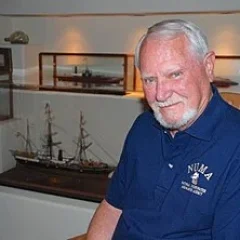 Clive Cussler height profile photo