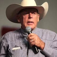 Cliven Bundy height profile photo