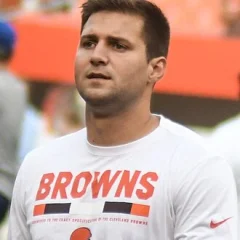 Cody Kessler height profile photo