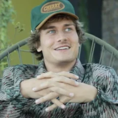 Cole Bennett height profile photo