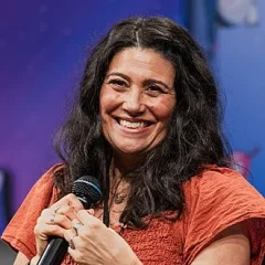 Colleen O'Shaughnessey height profile photo