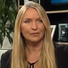 Collette Dinnigan height profile photo