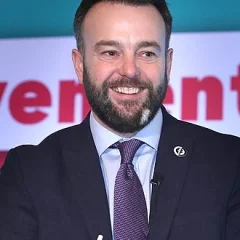 Colum Eastwood height profile photo