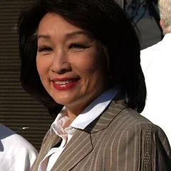 Connie Chung height profile photo