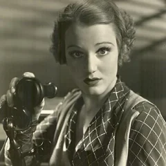 Constance Cummings height profile photo