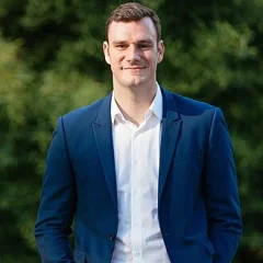 Cooper Hefner height profile photo