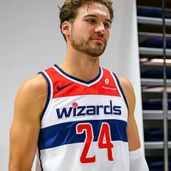 Corey Kispert height profile photo