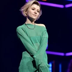 Cornelia Jakobs height profile photo