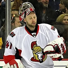 Craig Anderson (ice hockey) height profile photo